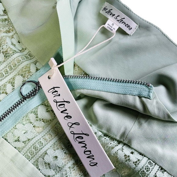 NWT For Love and Lemons Lovebird Lace Midi Dress Size Small Green - Picture 16 of 16